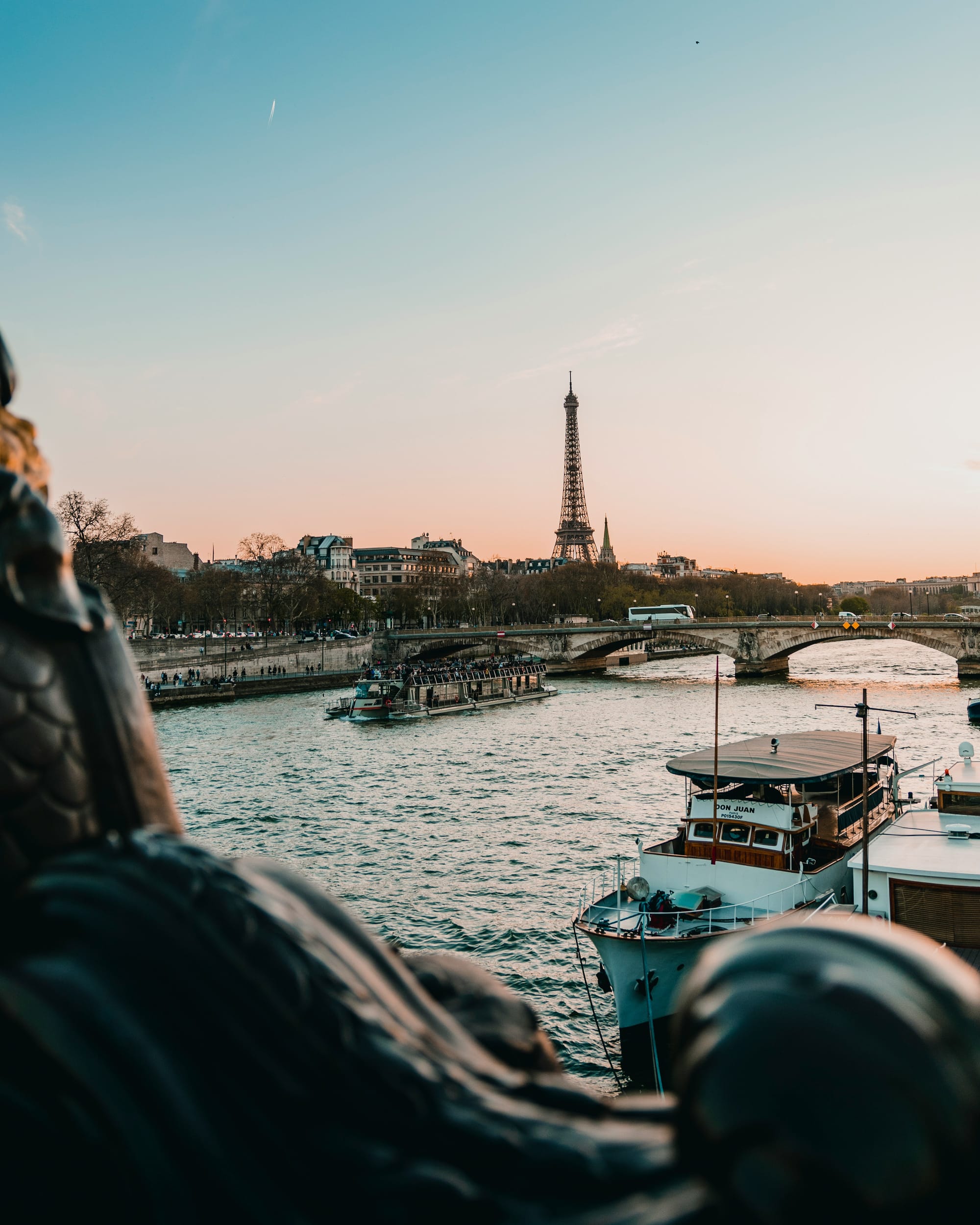 Pass Paris' monuments as you glide down the Seine